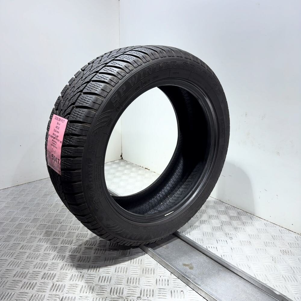 Gomma usata DUNLOP SP Winter Sport 4D 225/50 R17 94H – foto 04 | Prima Gomme DUNLOP SP Winter Sport 4D 225/50 R17 94H, dettaglio fotografico 4