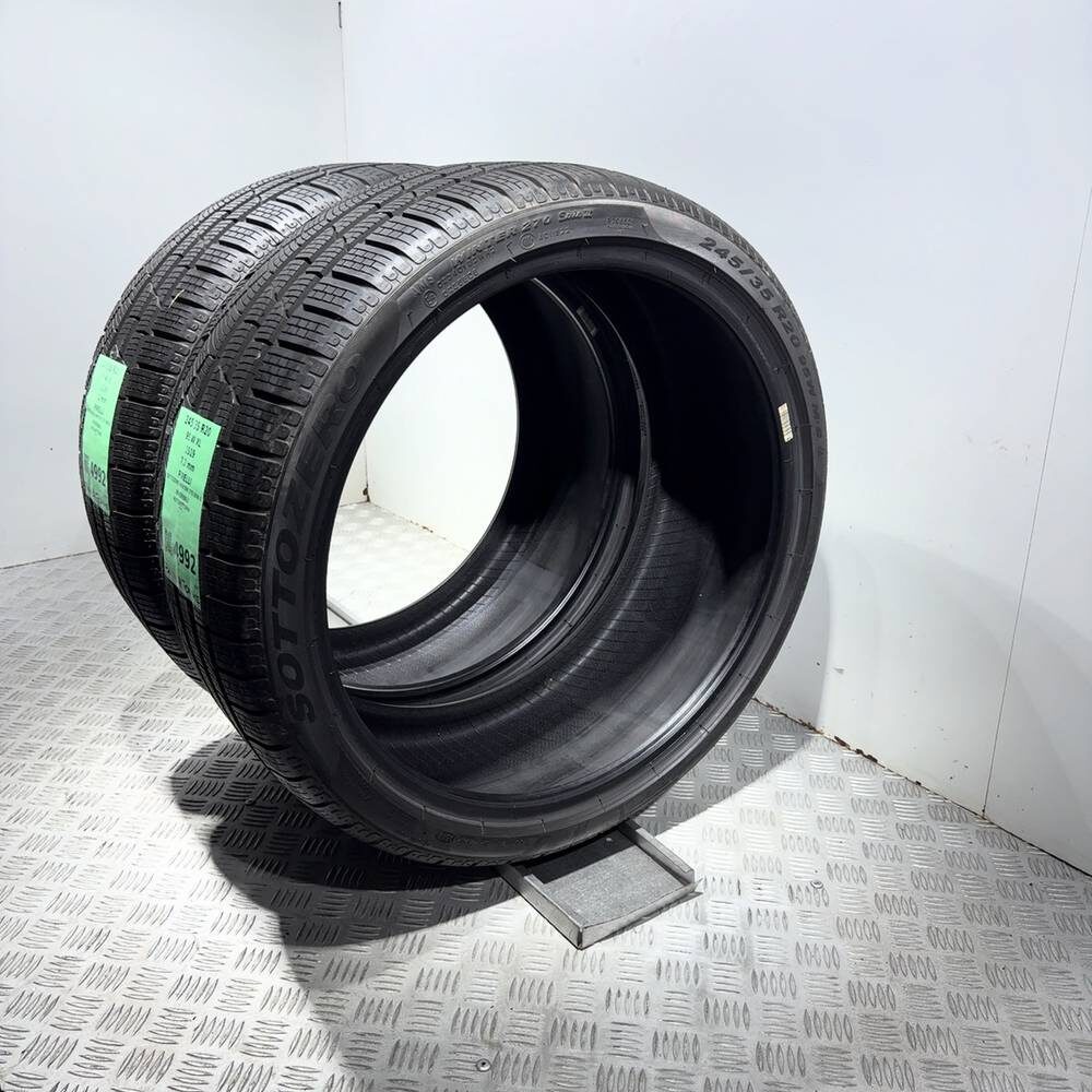 Gomme usate PIRELLI Sottozero Winter 270 Seri II 245/35 R20 95W: fino a 270 km/h – foto 06 | Prima Gomme PIRELLI Sottozero Winter 270 Seri II 245/35 R20 95W: fino a 270 km/h, dettaglio fotografico 6