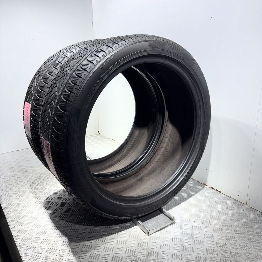 Gomme usate PIRELLI Scorpion Winter 265/40 R22 106W: fino a 270 km/h – foto 06 | Prima Gomme PIRELLI Scorpion Winter 265/40 R22 106W: fino a 270 km/h, dettaglio fotografico 6