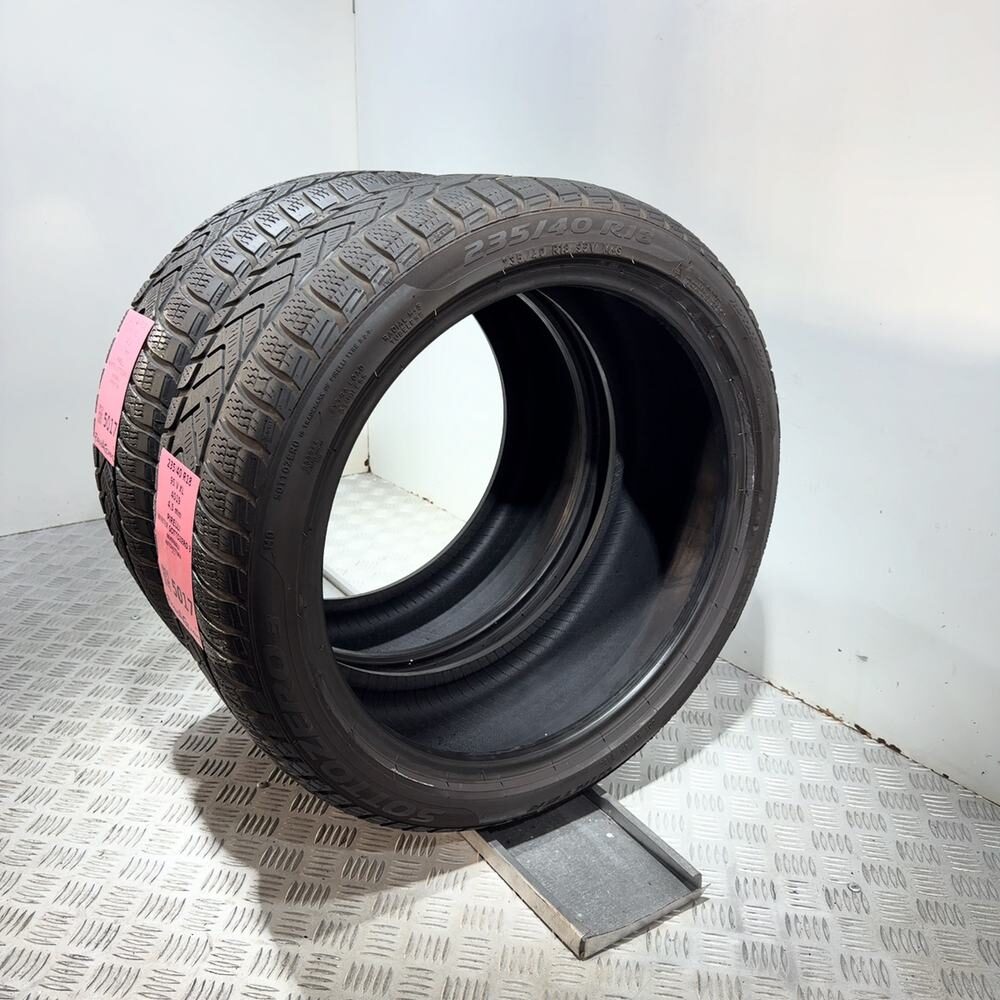 Gomme usate PIRELLI Winter Sottozero 3 235/40 R18 95V – foto 06 | Prima Gomme PIRELLI Winter Sottozero 3 235/40 R18 95V, dettaglio fotografico 6
