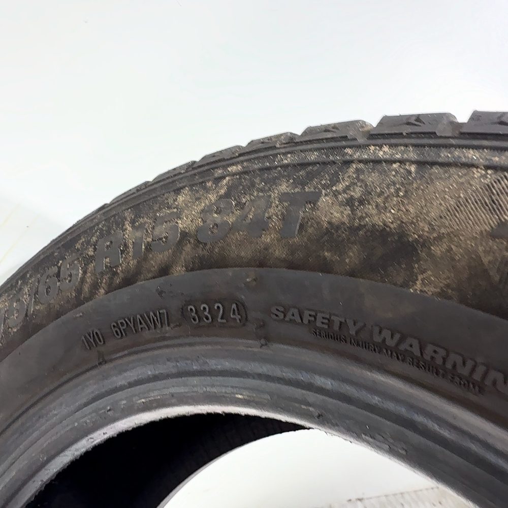 Gomma Usata 175 65 R15 84T Kumho Wintercraft WP52 81% Invernale | Gomme Usate | PrimaGomme.it Kumho Wintercraft WP52 175/65 R15 84T, dettaglio fotografico 6