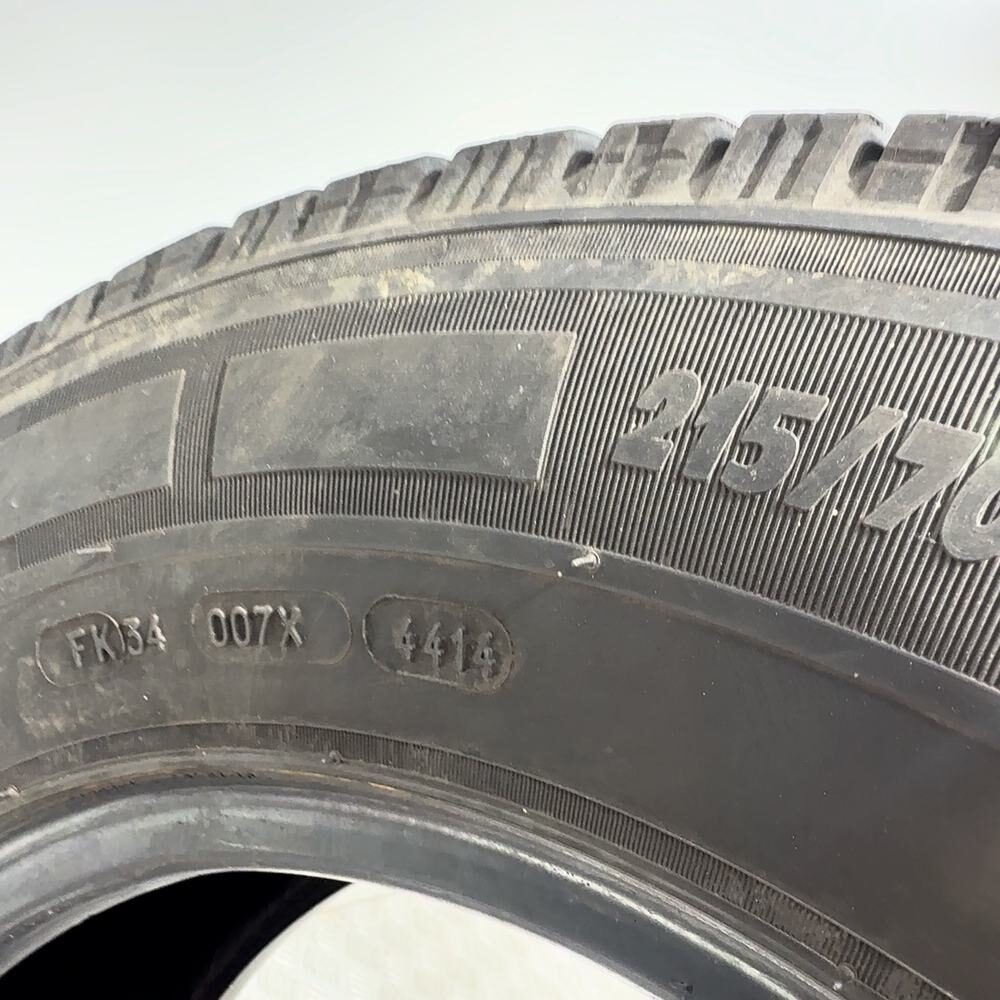 Gomma usata MICHELIN Agilis Alpin 215/70 R15C 109/107R – foto 06 | Prima Gomme MICHELIN Agilis Alpin 215/70 R15C 109/107R, dettaglio fotografico 6