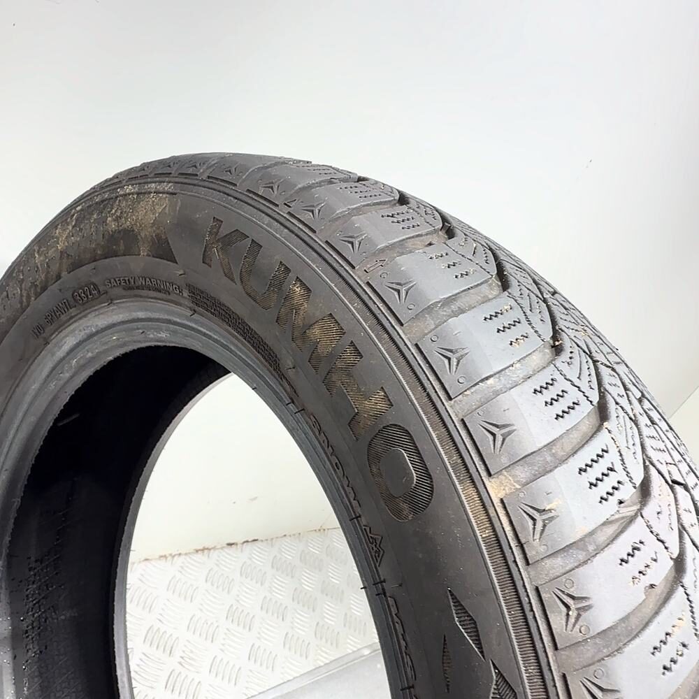 Gomma Usata 175 65 R15 84T Kumho Wintercraft WP52 81% Invernale | Gomme Usate | PrimaGomme.it Kumho Wintercraft WP52 175/65 R15 84T, dettaglio fotografico 7