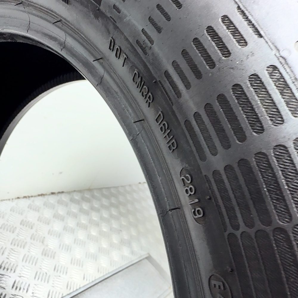 Gomma usata CONTINENTAL ContiEcoContact 5 215/55 R17 94V – foto 07 | Prima Gomme CONTINENTAL ContiEcoContact 5 215/55 R17 94V, dettaglio fotografico 7