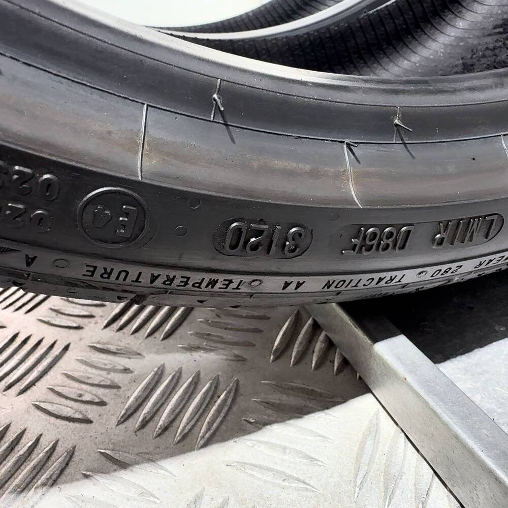 Gomme Usate 215 35 ZR18 84Y XL Continental Contisportcontact 5 76% Estive | Gomme Usate | PrimaGomme.it CONTINENTAL ContiSportContact 5 215/35 ZR18 84Y: fino a 300 km/h, dettaglio fotografico 8