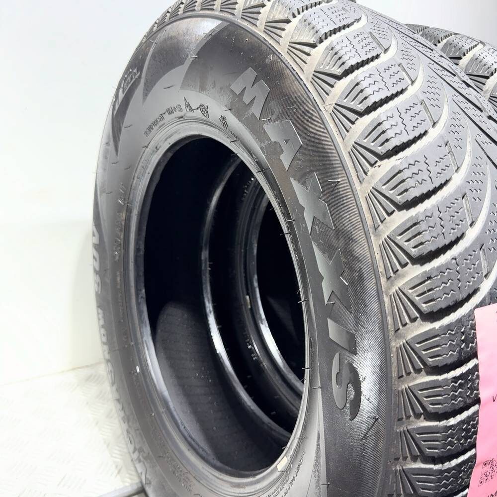 Gomme usate MAXXIS Victrasnow SUV 205/80 R16 104T – foto 08 | Prima Gomme MAXXIS Victrasnow SUV 205/80 R16 104T, dettaglio fotografico 8