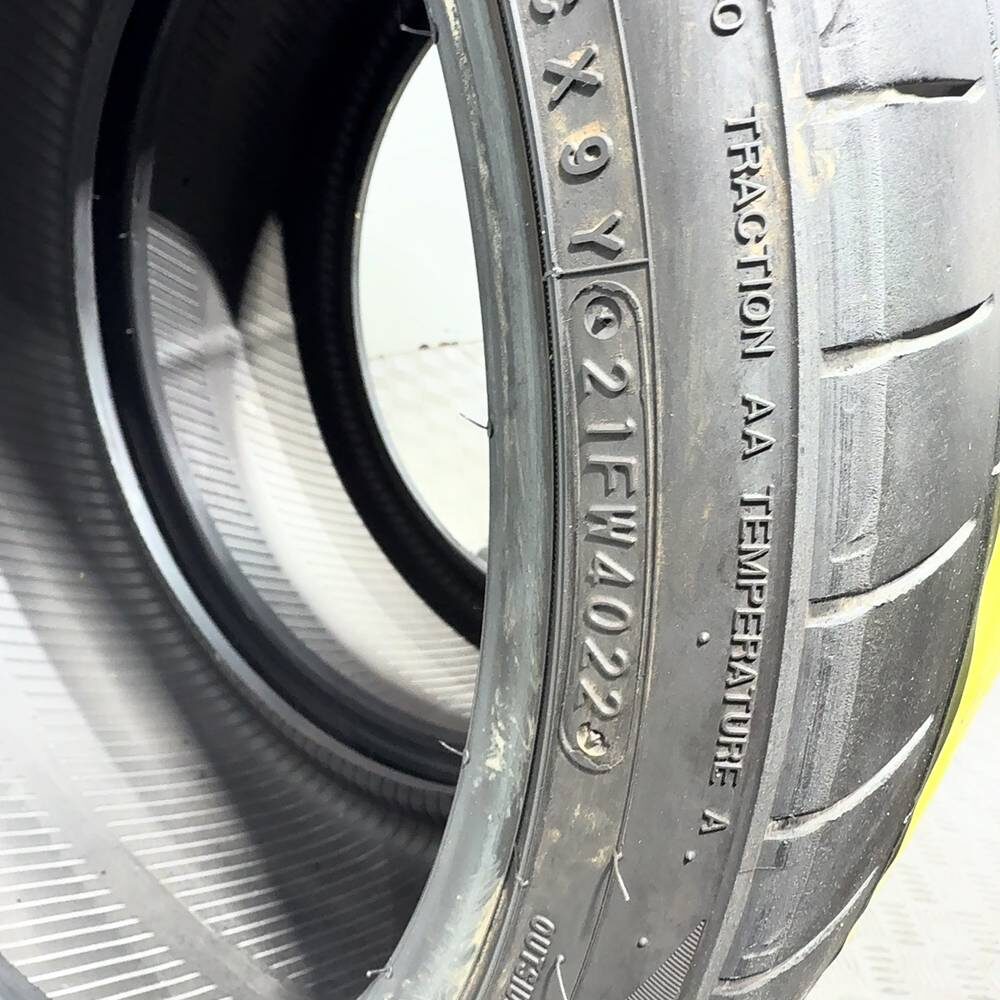 Gomme Usate 235 35 ZR19 91Y XL Toyo Tires Proxes Sport 2 74% Estive | Gomme Usate | PrimaGomme.it TOYO TIRES Proxes Sport 2 235/35 ZR19 91Y: fino a 300 km/h, dettaglio fotografico 8