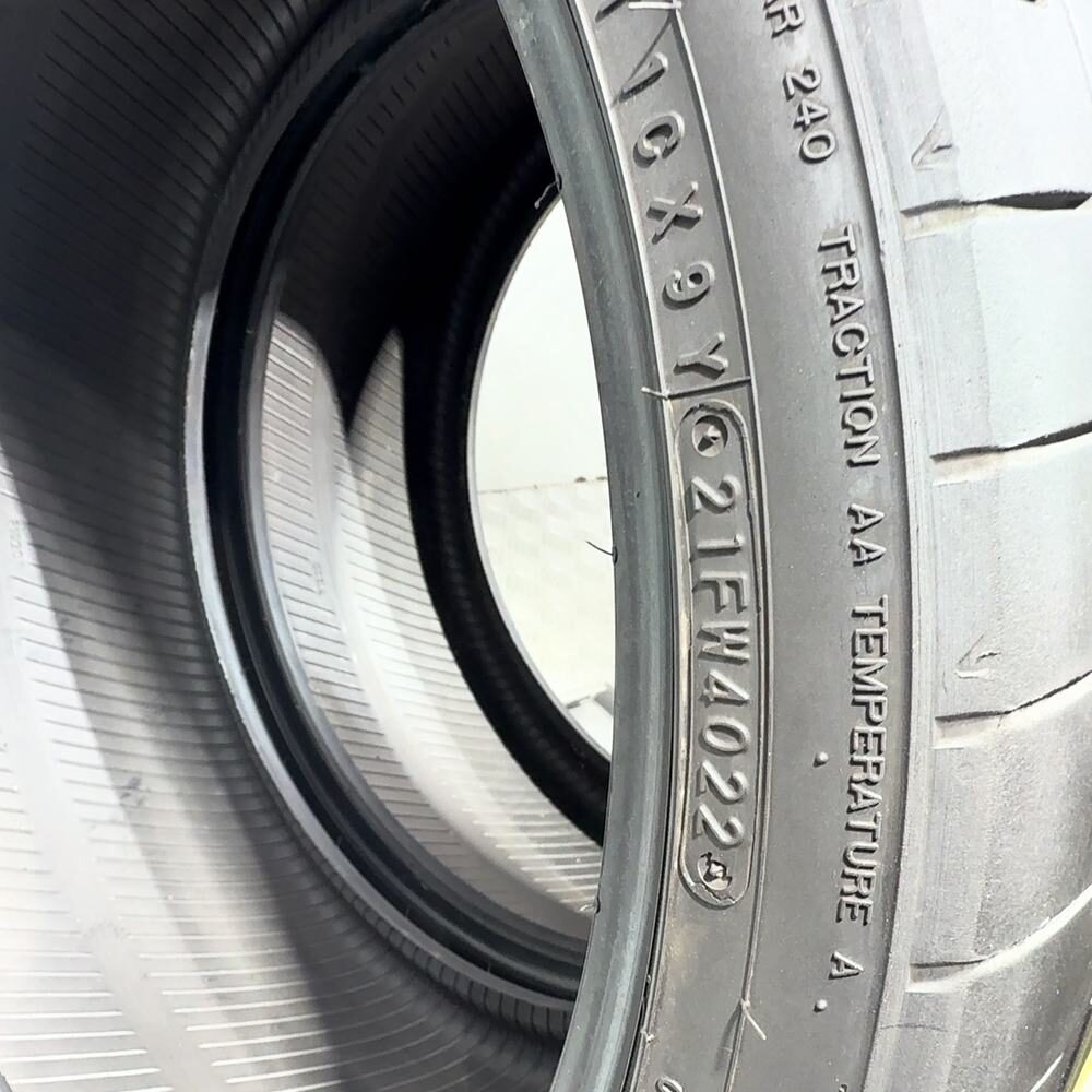 Gomme Usate 235 35 ZR19 91Y XL Toyo Tires Proxes Sport 2 74% Estive | Gomme Usate | PrimaGomme.it TOYO TIRES Proxes Sport 2 235/35 ZR19 91Y: fino a 300 km/h, dettaglio fotografico 8