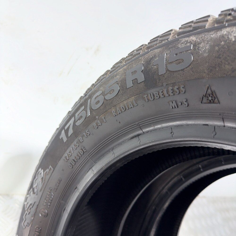 Gomme usate CONTINENTAL Crosscontact Winter 175/65 R15 84T – foto 09 | Prima Gomme CONTINENTAL Crosscontact Winter 175/65 R15 84T, dettaglio fotografico 9