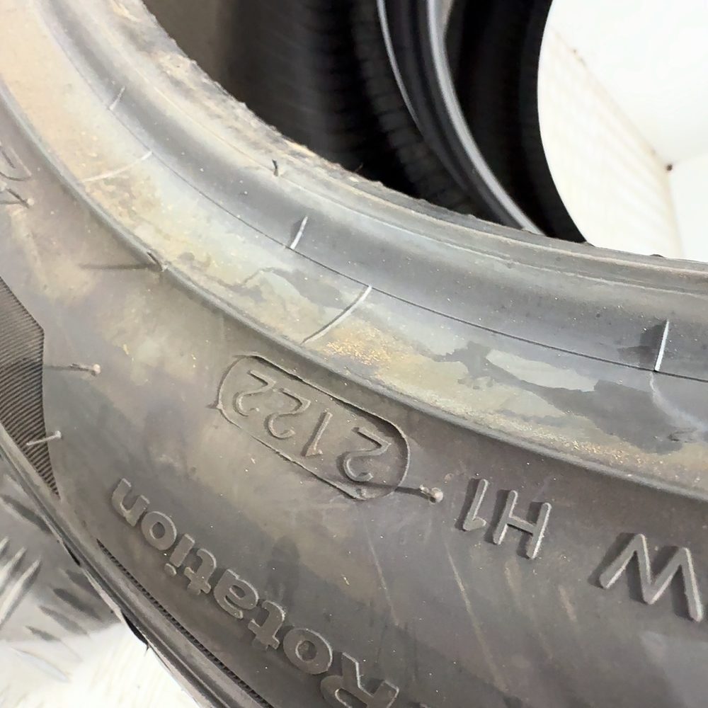 Gomme usate HANKOOK Winter I*Cept Evo3 245/45 R17 99V – foto 09 | Prima Gomme HANKOOK Winter I*Cept Evo3 245/45 R17 99V, dettaglio fotografico 9