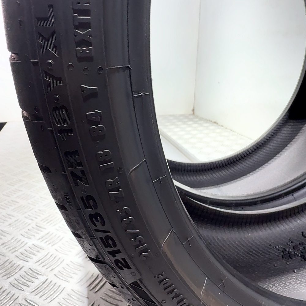 Gomme Usate 215 35 ZR18 84Y XL Continental Contisportcontact 5 76% Estive | Gomme Usate | PrimaGomme.it CONTINENTAL ContiSportContact 5 215/35 ZR18 84Y: fino a 300 km/h, dettaglio fotografico 9
