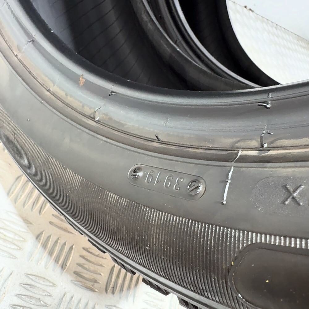 Gomme usate SEBRING Snow 225/50 R17 98V – foto 09 | Prima Gomme SEBRING Snow 225/50 R17 98V, dettaglio fotografico 9