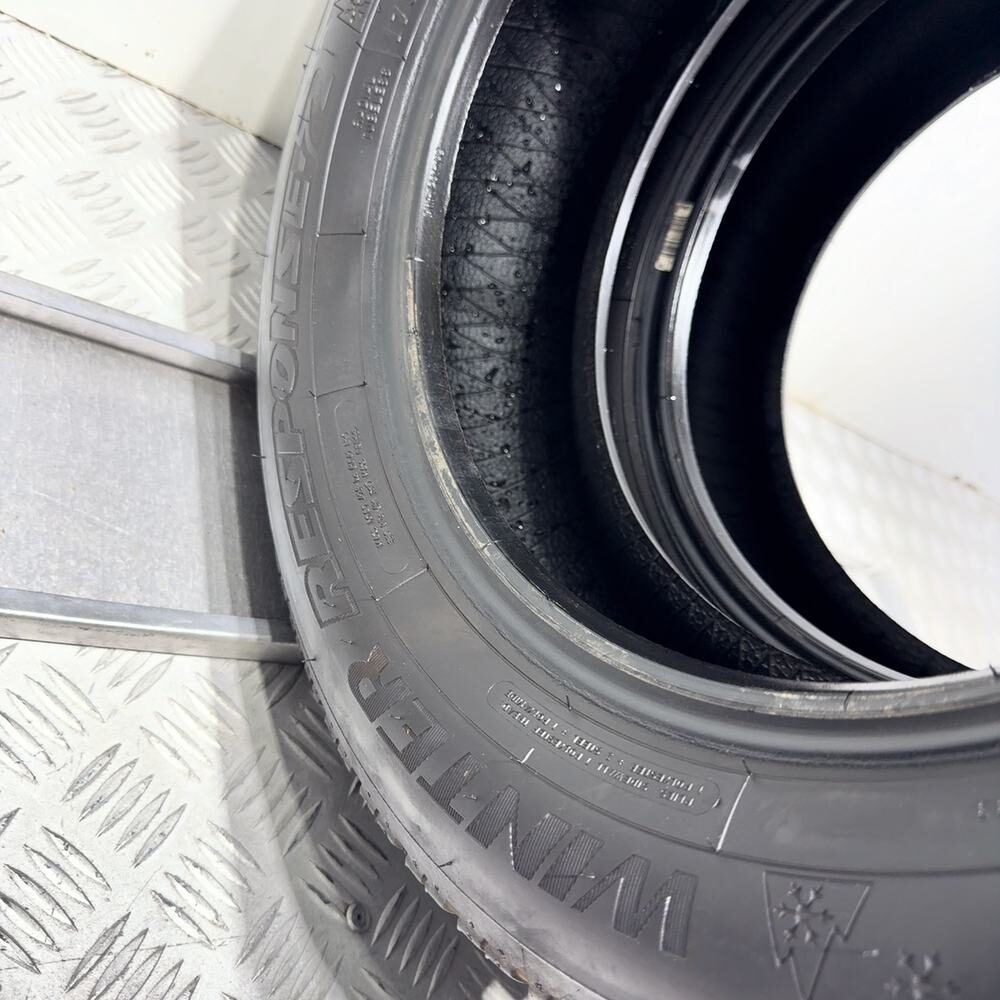 Gomme usate DUNLOP Winter Response 2 175/65 R14 82T – foto 11 | Prima Gomme DUNLOP Winter Response 2 175/65 R14 82T, dettaglio fotografico 11