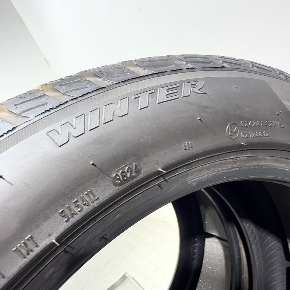 Gomme usate PIRELLI Winter Sottozero 3 255/45 R19 104W: fino a 270 km/h – foto 12 | Prima Gomme PIRELLI Winter Sottozero 3 255/45 R19 104W: fino a 270 km/h, dettaglio fotografico 12