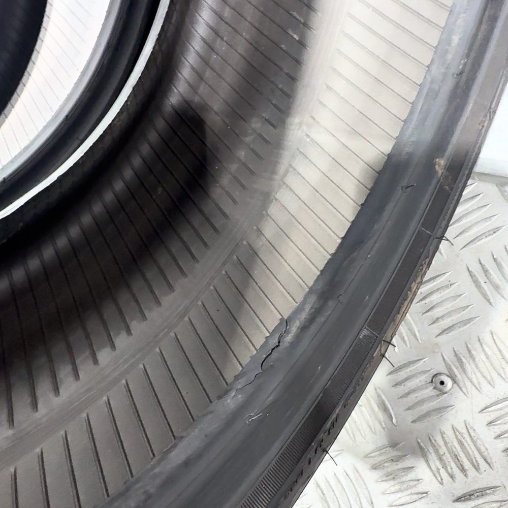 Gomme Usate 235 35 ZR19 91Y XL Toyo Tires Proxes Sport 2 74% Estive | Gomme Usate | PrimaGomme.it TOYO TIRES Proxes Sport 2 235/35 ZR19 91Y: fino a 300 km/h, dettaglio fotografico 12