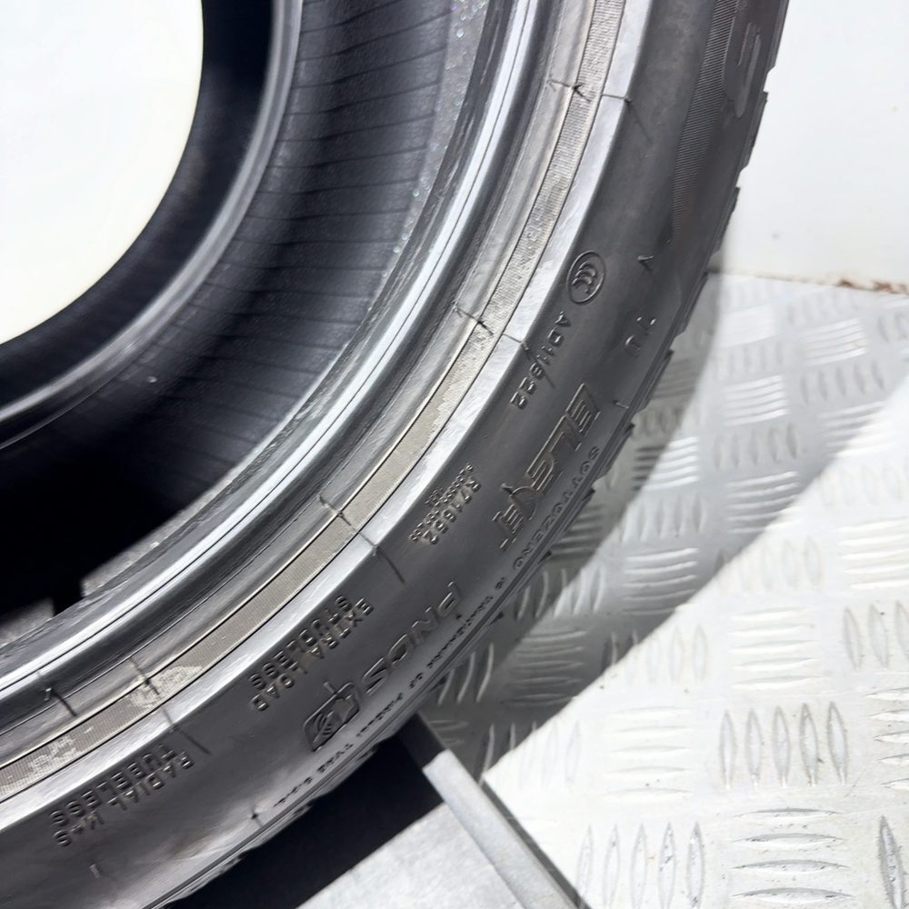 Gomme usate PIRELLI Winter Sottozero 3 255/45 R19 104W: fino a 270 km/h – foto 14 | Prima Gomme PIRELLI Winter Sottozero 3 255/45 R19 104W: fino a 270 km/h, dettaglio fotografico 14