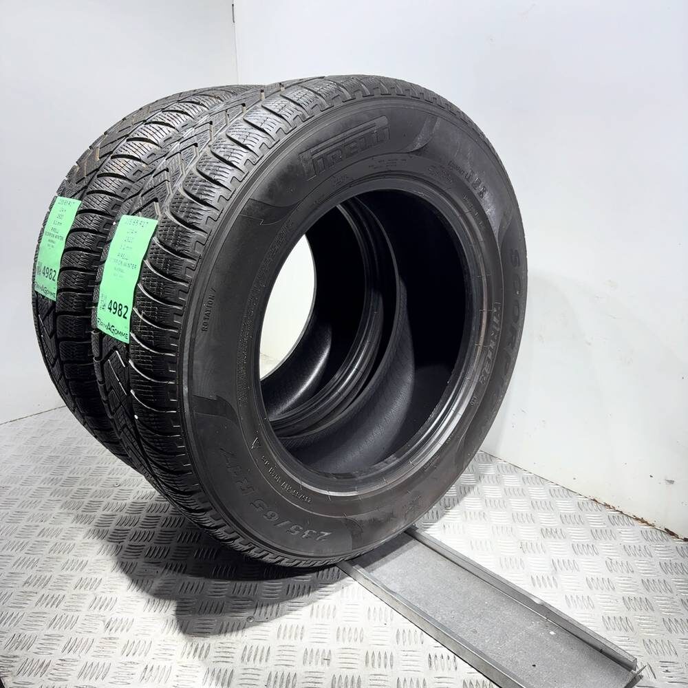 Gomme usate PIRELLI Scorpion Winter 235/65 R17 104H – foto 15 | Prima Gomme PIRELLI Scorpion Winter 235/65 R17 104H, dettaglio fotografico 15
