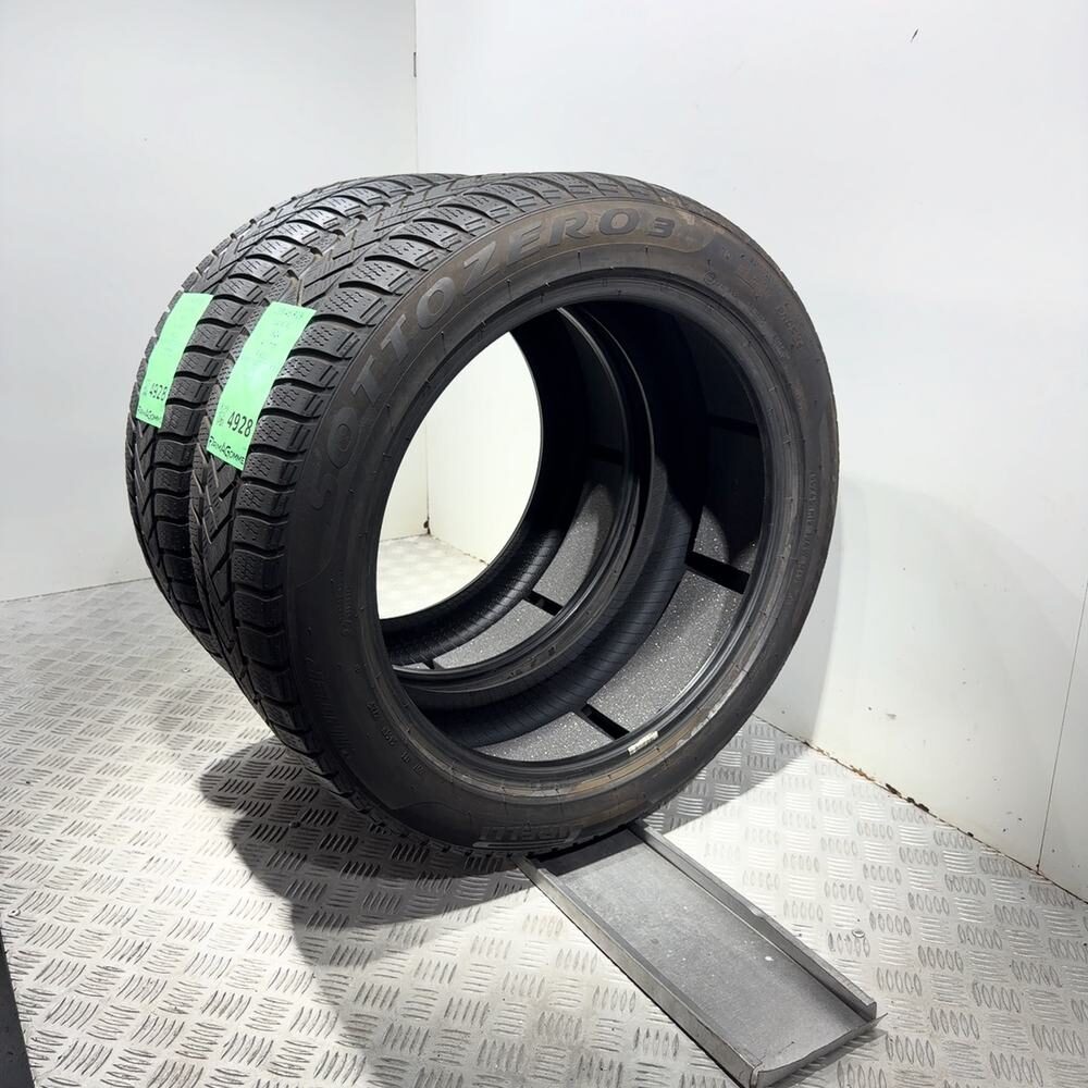 Gomme usate PIRELLI Winter Sottozero 3 255/45 R19 104W: fino a 270 km/h – foto 16 | Prima Gomme PIRELLI Winter Sottozero 3 255/45 R19 104W: fino a 270 km/h, dettaglio fotografico 16